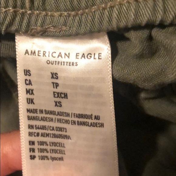 (2/$20) AEO Joggers - Picture 3 of 3